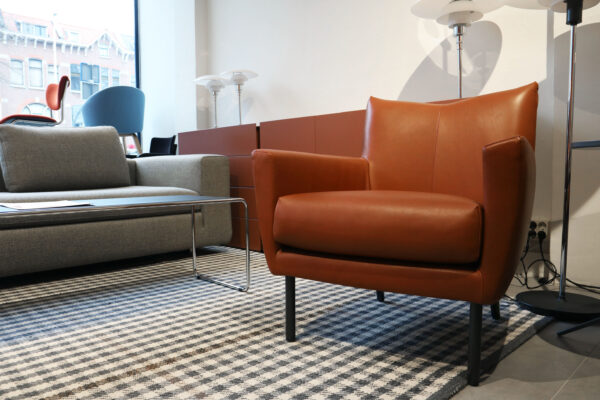 Design meubelmerken tegen scherpe prijzen tijdens de winteropruiming van Hartman. Leolux - Vitra - Eames - Cor - Rolf Benz - Design on stock - EYYE
