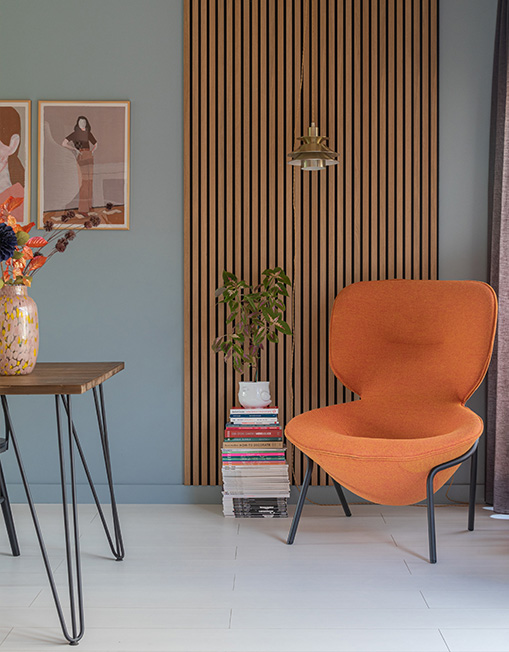 Artifort, waar kunst en comfort elkaar ontmoeten. Hoogwaardige meubels voor een exclusief interieur in heldere kleuren. - Officiële dealer.
