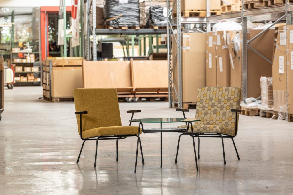 Dutch Originals is een Nederlands meubel designmerk en bestaat uit 2 collecties: Gispen Classics en Gispen Today. Hartman - Officiële dealer.