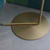 FLOS - IC F2 vloerlamp. Frame van staal met mondgeblazen glas in wit. Tijdloos, minimalistisch en stijlvolle verlichting bij Hartman Binnenhuisadviseurs