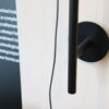 Awkward wall - Cassina x Karakter. Wandlamp, draaibaar, in hoogte verstelbaar en dimbaar via schakelaar op stekker. Zonder levertijd. - Officiële dealer.