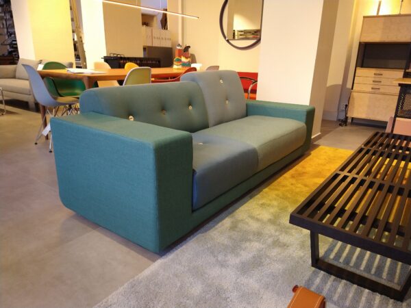 Polder Sofa - Vitra. Green mix fabrics. Speelse bank van Nederlands Design. Nu verkrijgbaar in de showroomsale bij Hartman Binnenhuisadviseurs.